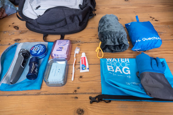 Ready Your Backpack Smartly, Packing toiletries and other small items