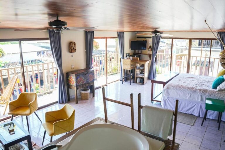 A modern, sunlit room at Boutike Art & Wellness in Ataco